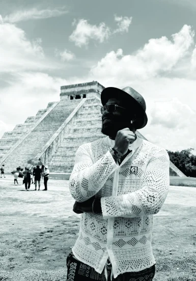 WakaWaka Doctor at Chichén Itzá